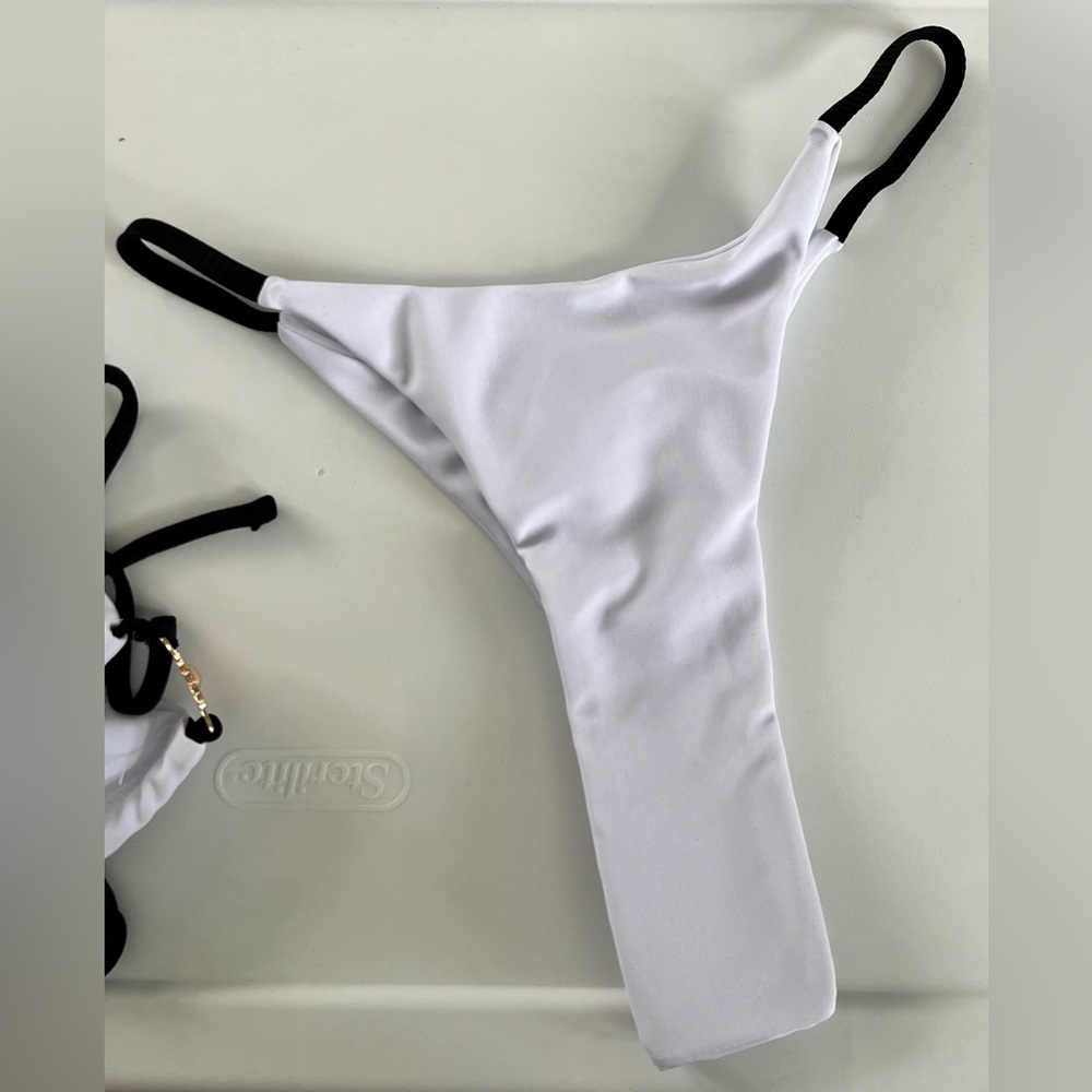 Elegant White Halter Thong Bikini Set - Picture 4 of 9